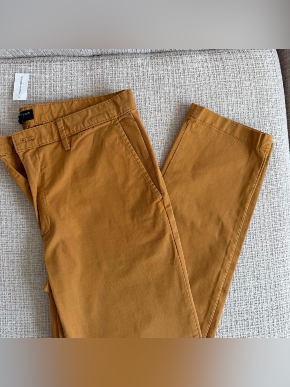 Banana Republic Men's Chinos in mustard- golden tan